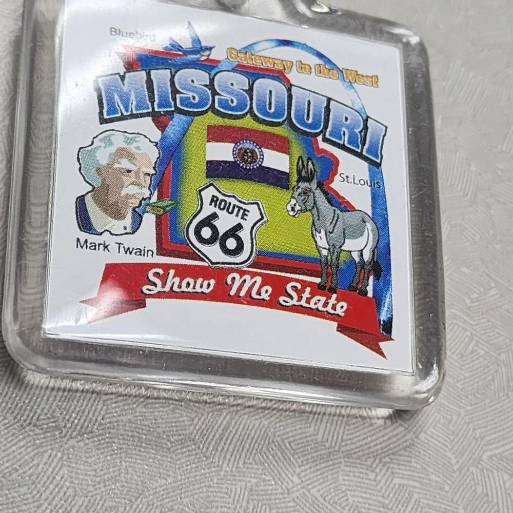 Vintage Route 66 Missouri Show Me State Square Lucite Keychain Ring Collectible